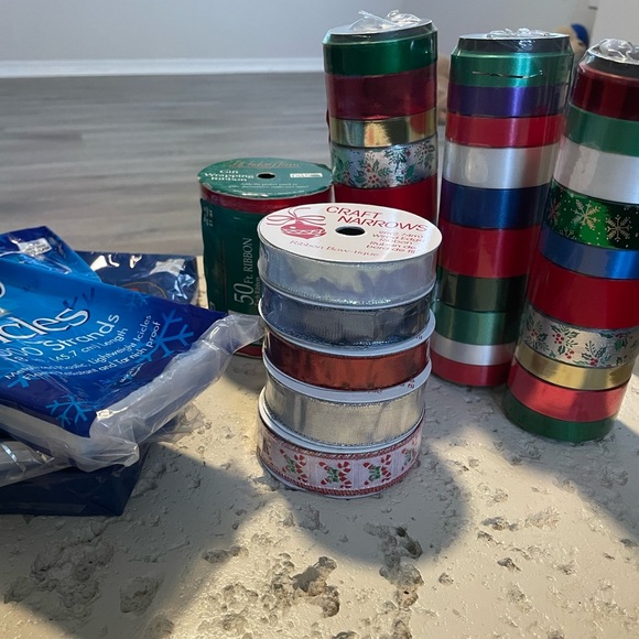 Bundle of Christmas Ribbon and Icicles - Picture 3 of 4